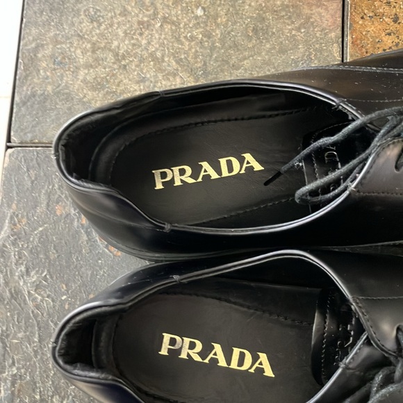 Prada Mens Lace Up Black Leather Rubber Toe Shoe Prada Size 10 like new - Picture 6 of 9